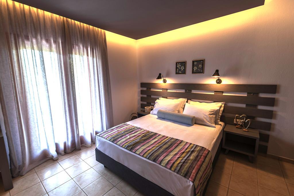 Aliston Hotel Thassos (Adults Only) Скала-Потамьяс Екстер'єр фото