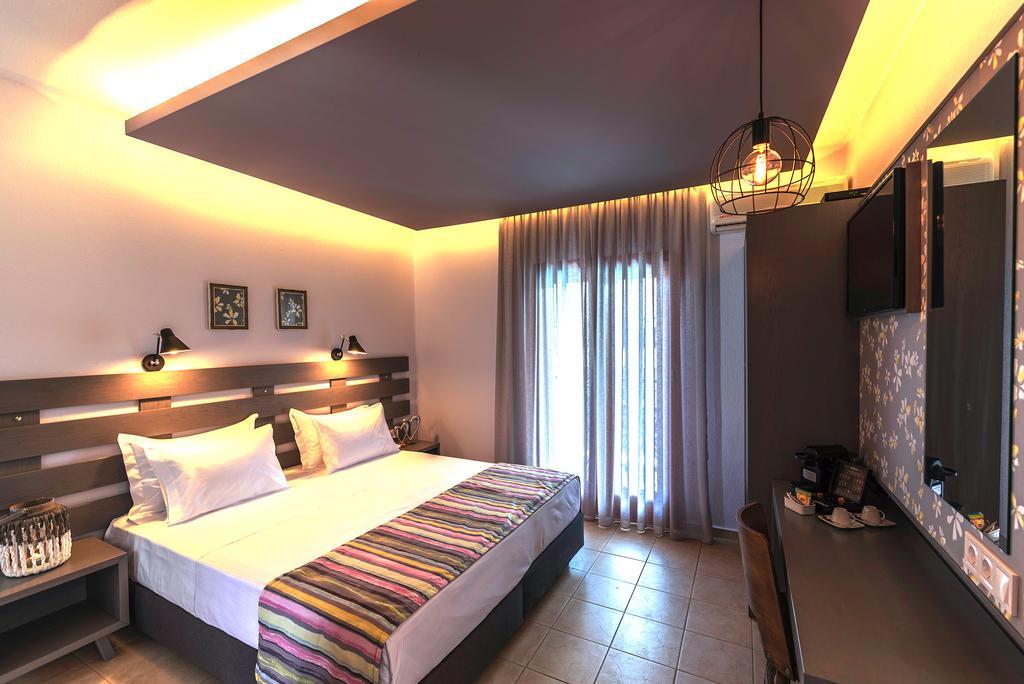 Aliston Hotel Thassos (Adults Only) Скала-Потамьяс Екстер'єр фото